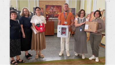 Подяка Action contre la Faim за передачу дефібрилятора