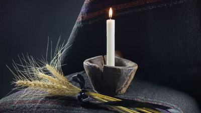 Зроніть сльозу і запаліть свічу…