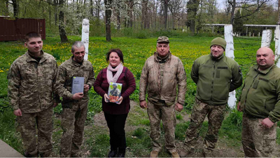 Зустріч-діалог "Крізь сторінки війни — до сили сучасного спротиву: у дзеркалі документальної та художньої книги для українського воїна"